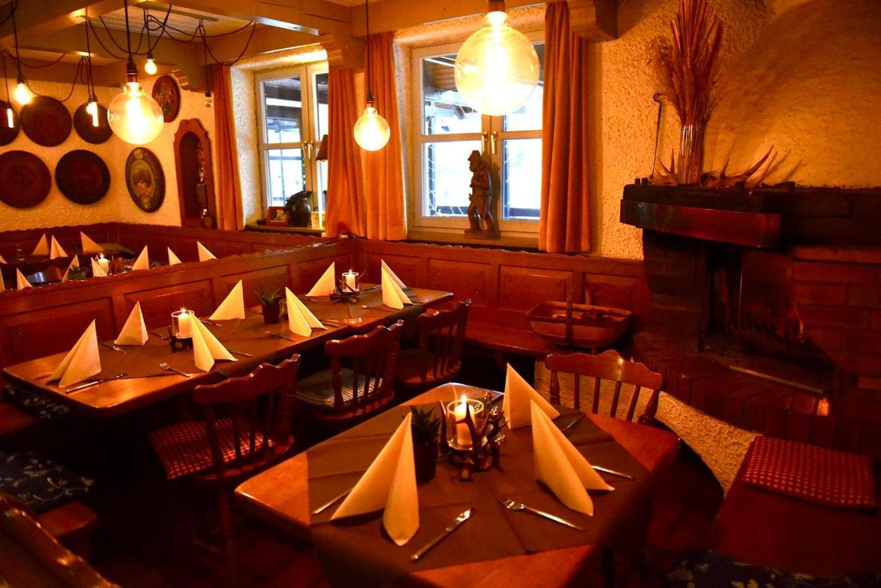 Hotel Zum Forst Kranzberg エクステリア 写真