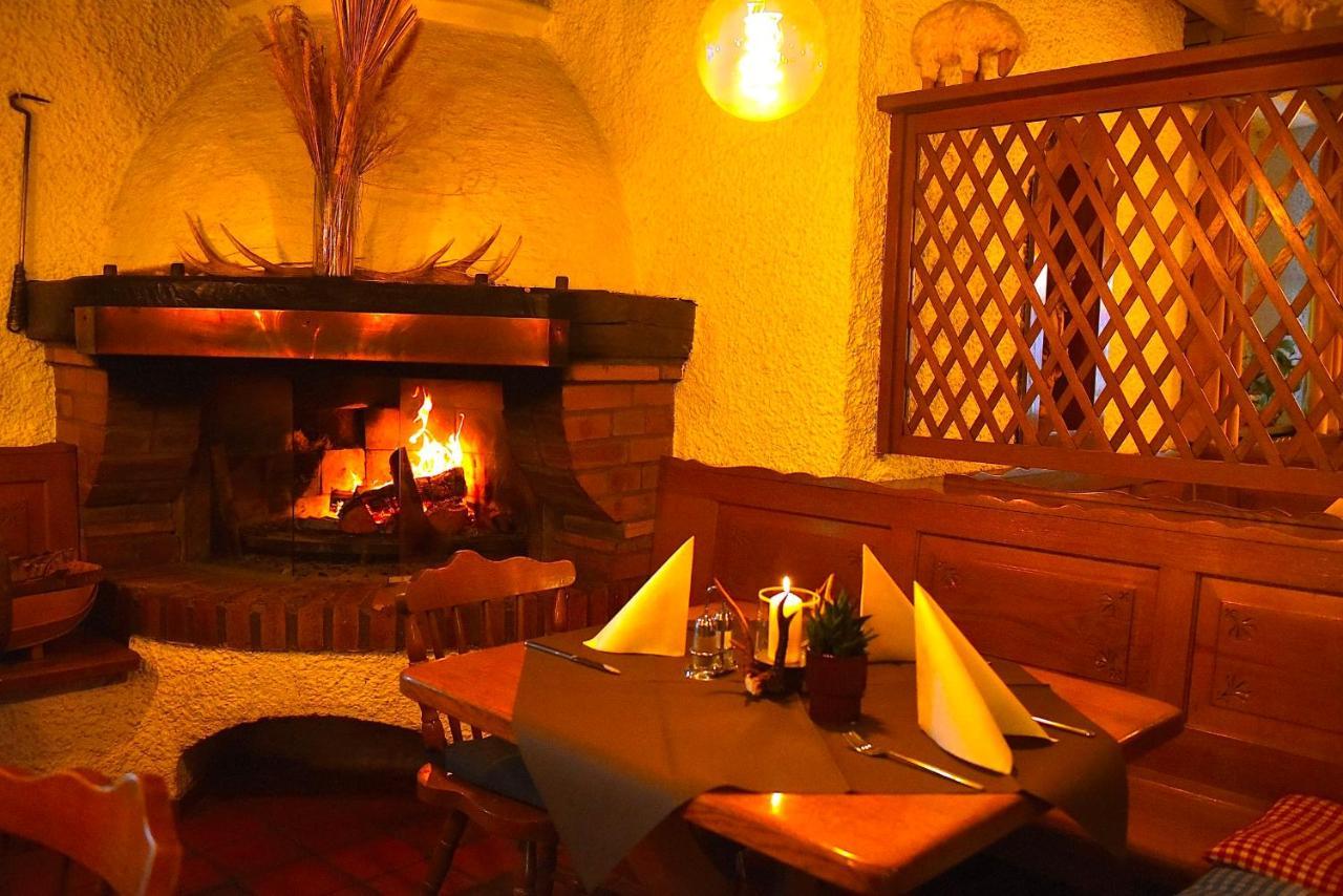 Hotel Zum Forst Kranzberg エクステリア 写真