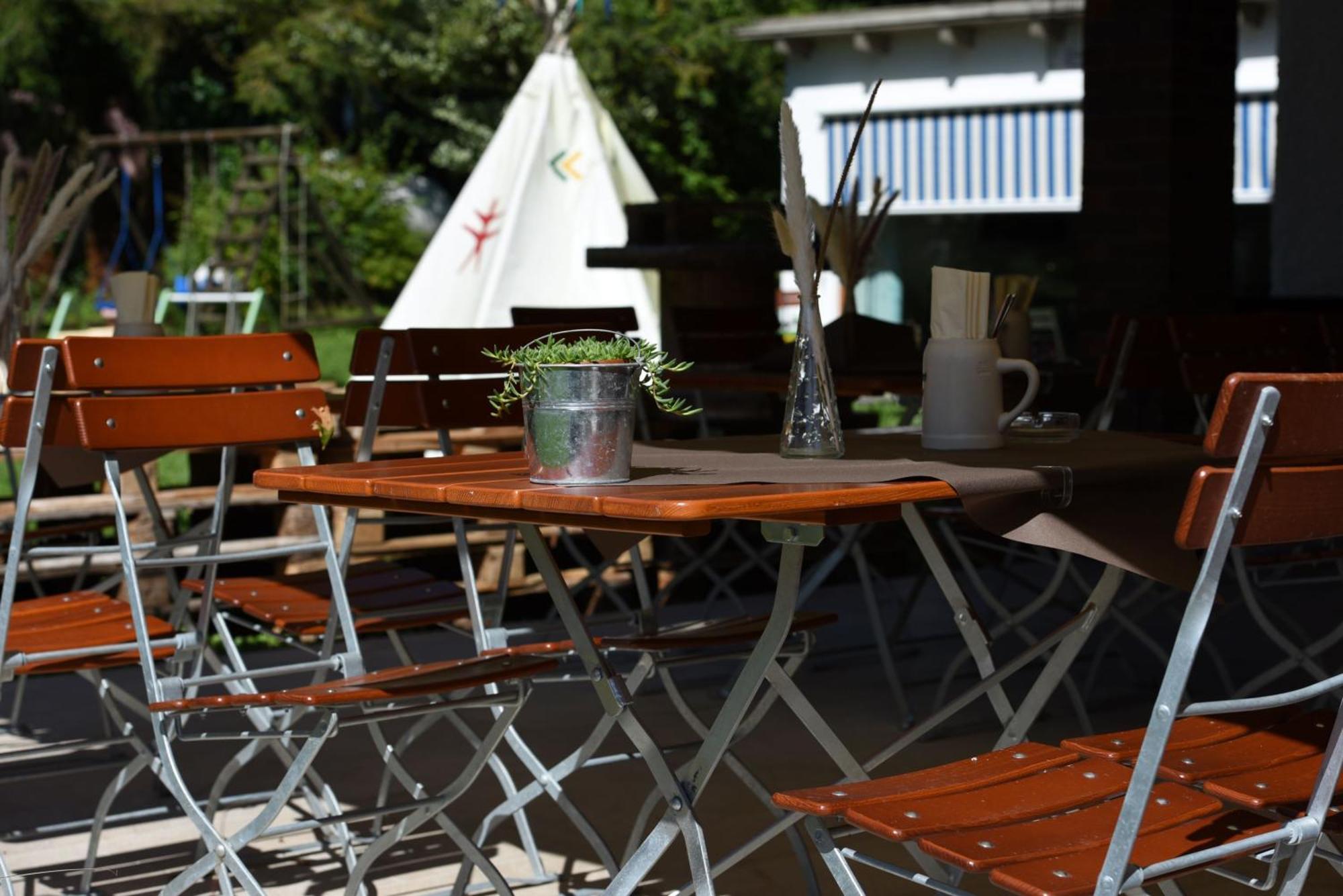 Hotel Zum Forst Kranzberg エクステリア 写真