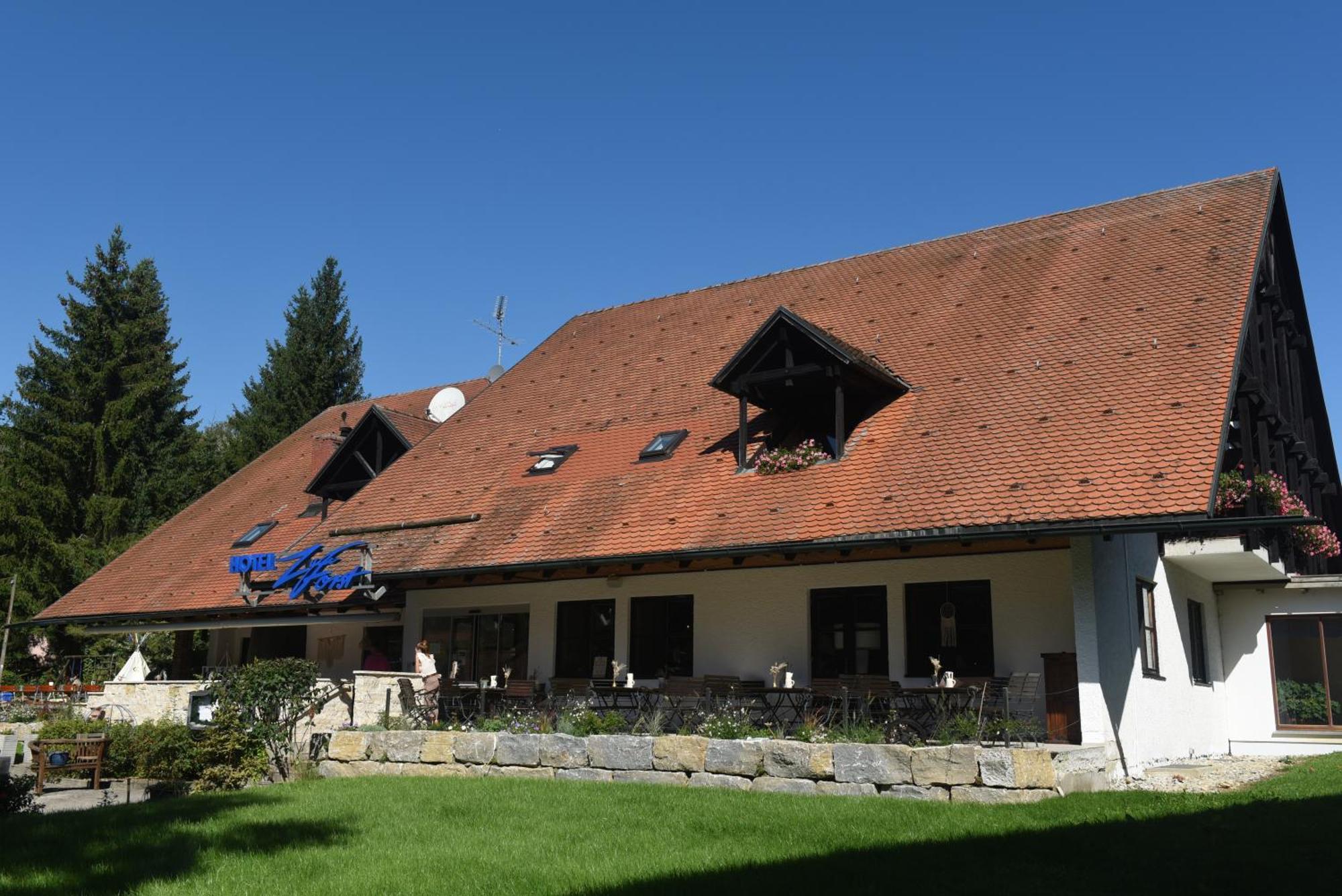 Hotel Zum Forst Kranzberg エクステリア 写真